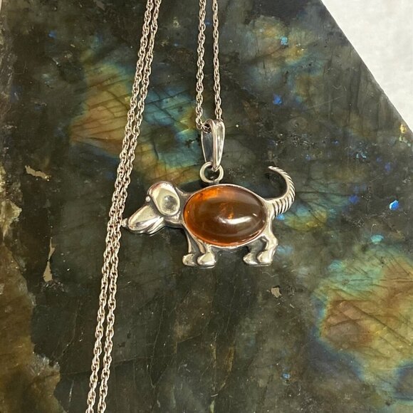 Sterling Silver 925 Puppy Dog Hound Dog Baltic Amber Pendant Necklace 18" Chain - Picture 12 of 16